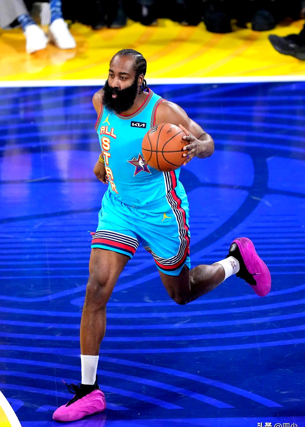 开云官网首页-哈登刷新世界纪录，湖人教练激动落泪！的简单介绍