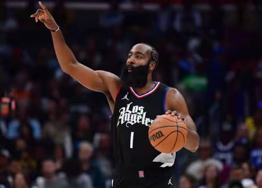 开云官网首页-包含湖人技术犯规送分，哈登主帅怒摔战术板！！的词条