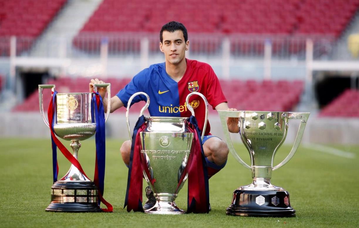 开云官网首页-包含佛罗伦萨训练开放日，官宣日单刀错失引观众欢呼，国王杯在即，细节决定成败的词条